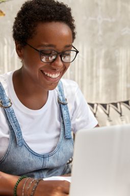 student-learning-bluxel-academy-faq
